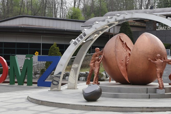 Private DMZ Tour From Seoul - Dorasan Observatory: how the 40-minute North Korea view really plays out