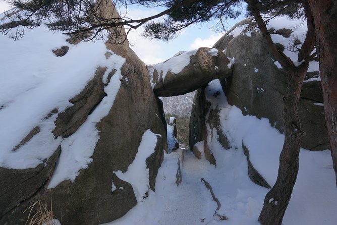 Private Hiking tour to Bukhansan Peak(Baegundae: 836.5m) with Mountain Expert - Four Seasons in One Mountain Day