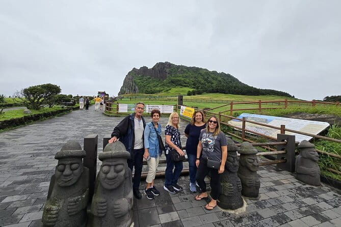 Private Jeju Customized Tour with Local Guide Mr.LEE Hong-min - South Coast Classics: Jeongbang Falls, Jusangjeoli, and Oedolgae