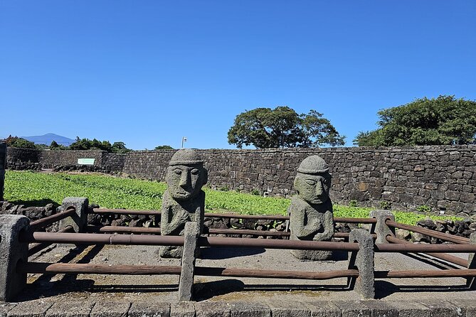 Private Jeju Geopark Gotjawal and Oreum Trekking Experience - Gotjawal walking: Jeju’s rocky “lungs” in real life