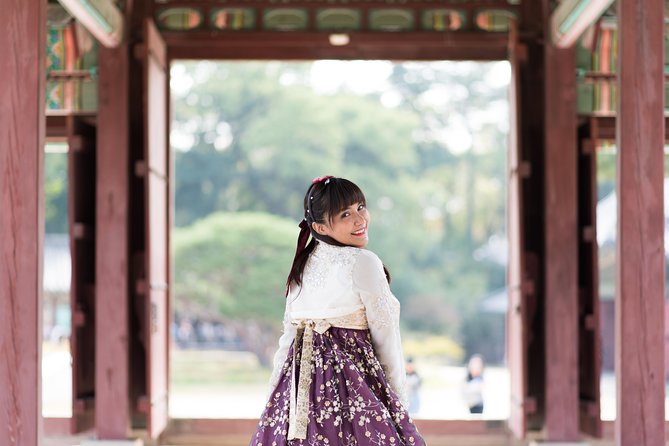 Private Palace Photo Shoot in Seoul with a Photographer - Morning vs. Afternoon: Light, Comfort, and Your Photo Mood