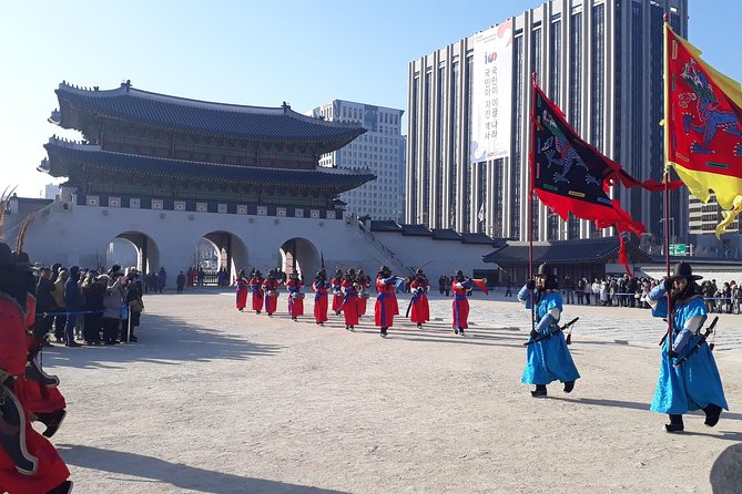 Private Seoul City Tour - The royal start: Gyeongbokgung first, Changdeokgung on Tuesdays