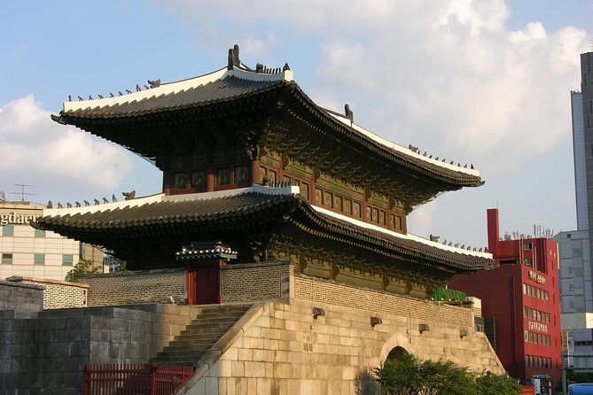 Private Seoul Wall Trekking [Inwangsan, Bugaksan, Naksan Park, N-Seoul Tower] - Views from all sides, and why the route beats one big photo stop