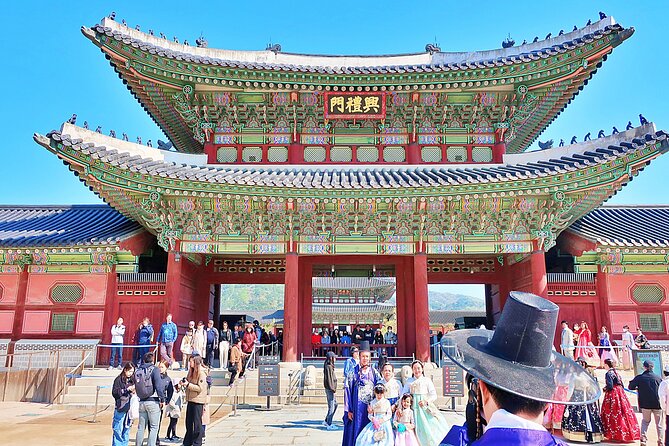 Private Tour : Royal Palace & Traditional Villages wearing Hanbok - Korean Folk Village Near Yongin, Joseon Culture in a Long Stop