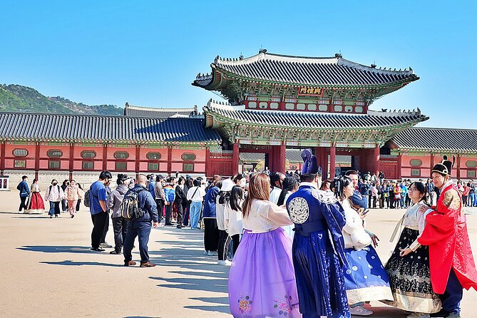 Private Tour : Royal Palace & Traditional Villages wearing Hanbok - Premium Hanbok Rental at Gyeongbokgung Palace