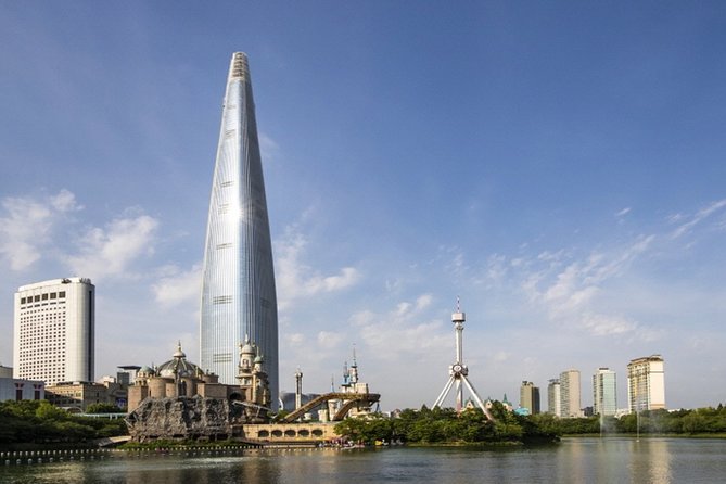 Private Tour to Lotte Tower, Aquarium and Lotte world Theme park - Stop 1: Lotte World Adventure Park for Rides and Easy Orientation