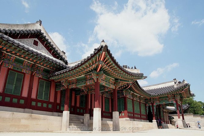 Royal Palace, Full-day Seoul City Tour (Pick up & Drop off) - Jogyesa Temple: a calm reset in the middle of the city