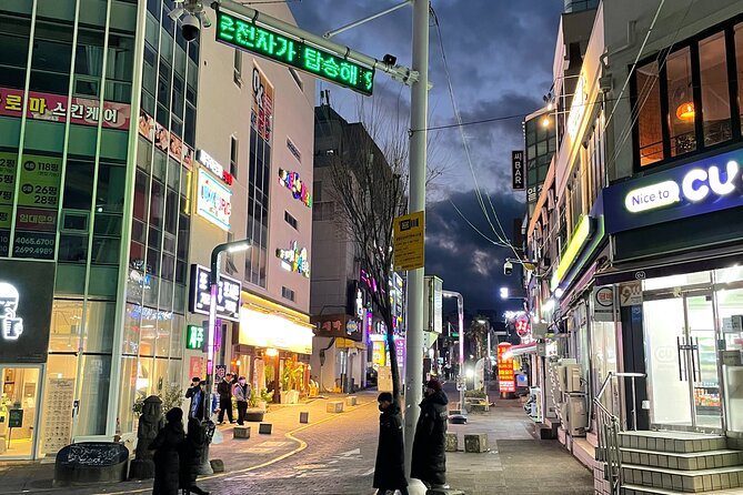 Seogwipo(The southern city of Jeju)City Walking Tours with Sunset - Lee Jung Seop Cultural Street: art, souvenirs, and an Old Town anchor