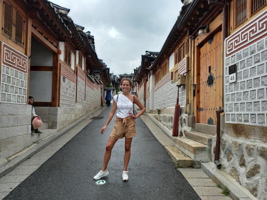 Seoul: 4-Hour Guided Tour to Palace, Bukchon, Jogyesa Temple - FAQ