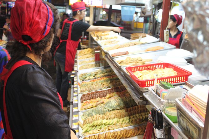 Seoul: Anthony Bourdain-Inspired BBQ and Pub Experience - What you actually drink: beer, soju, makgeolli, dongdongju, and pacing tips