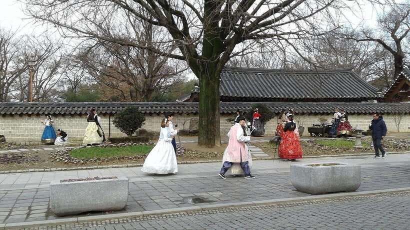 Seoul: Autumn Foliage - Mt. Naejang + Jeonju Hanok Village - Street food strategy in Jeonju Hanok Village (what to do with 3 hours)