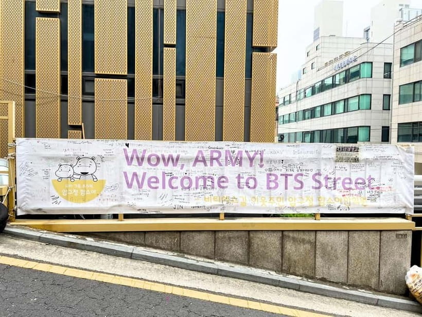 Seoul: BTS K-Pop Star Footsteps Journey ARMY Fan Day Tour - Winter Special Tour in Gangwon-do: Neungpadae to the BTS bus stop