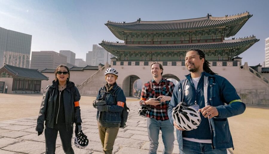 Seoul: City Highlights Morning eBike Tour - Gyeongbokgung Palace: A Palace Stop Without the Time Sink