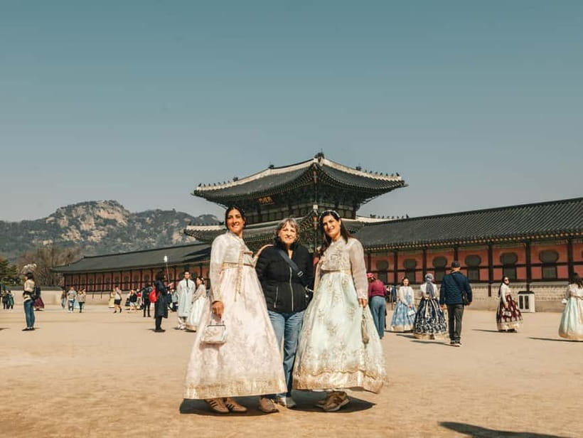 Seoul: City Hightlights, Palace Tour, and Optional Hanbok - Key things to love about this Seoul highlights tour