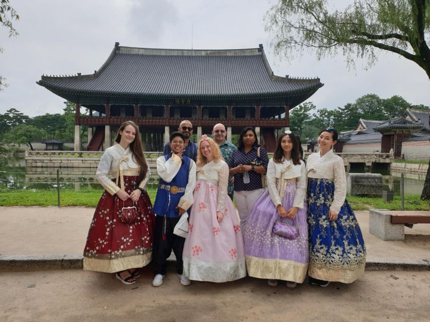 Seoul: City Hightlights, Palace Tour, and Optional Hanbok - Bukchon Hanok Village walking lanes: photos, architecture, and a calmer rhythm