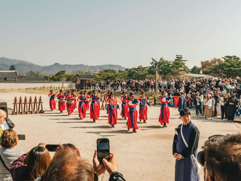 Seoul: City Hightlights, Palace Tour, and Optional Hanbok - Baek In-je’s House: upper-class life in a preserved home