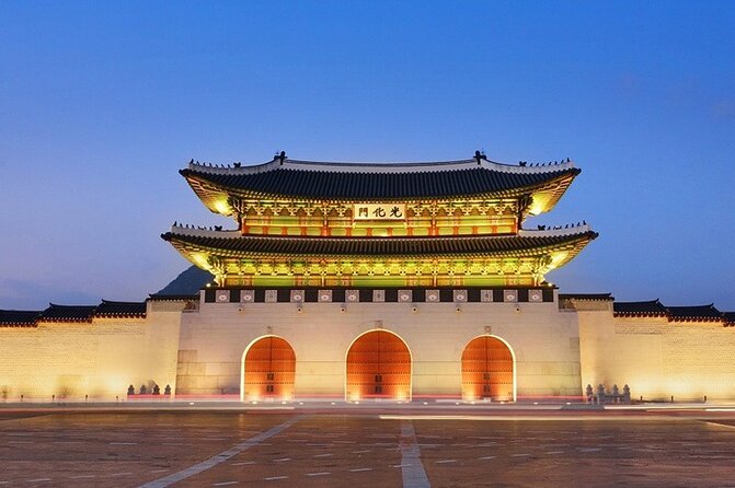 Seoul City Private Tour (Optional layover) - Bukchon Hanok Village and Insadong: old Seoul plus everyday street texture