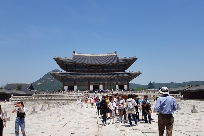 Seoul City Sightseeing Tour Including Gyeongbokgung Palace, N Seoul Tower, and Namsangol Hanok Village - Gyeongbokgung Palace and the National Folk Museum: More Than a Pretty Courtyard