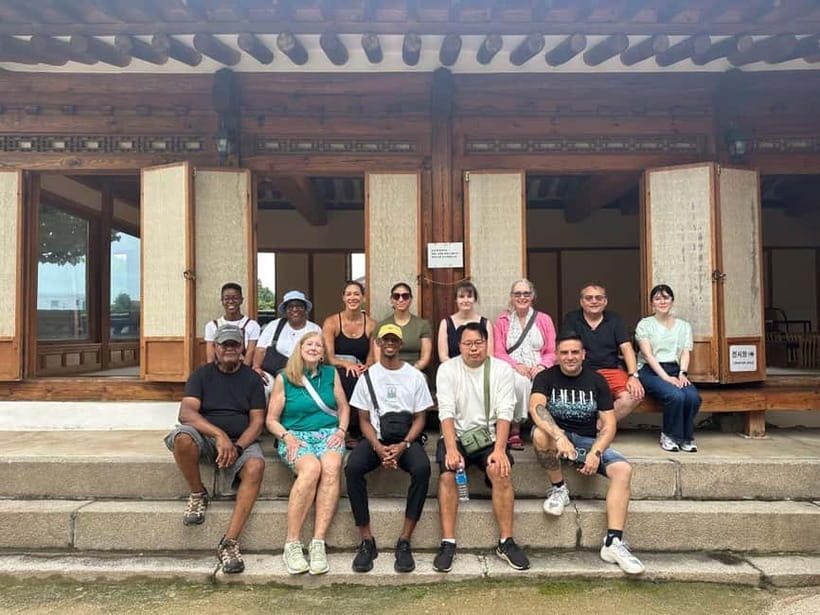 Seoul City Tour: Gyeongbok Palace, N Tower & Local Market - How the 8-hour Seoul City route stays worth your time