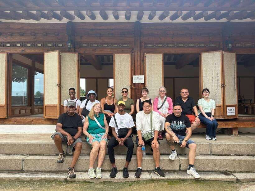 Seoul City Tour: Gyeongbok Palace, N Tower & Local Market - Jogyesa Temple: downtown calm and an ancient white pine