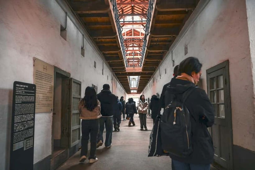 Seoul: Colonial History Tour with Prison&Palace, Market Food - Key Things I’d Plan Around