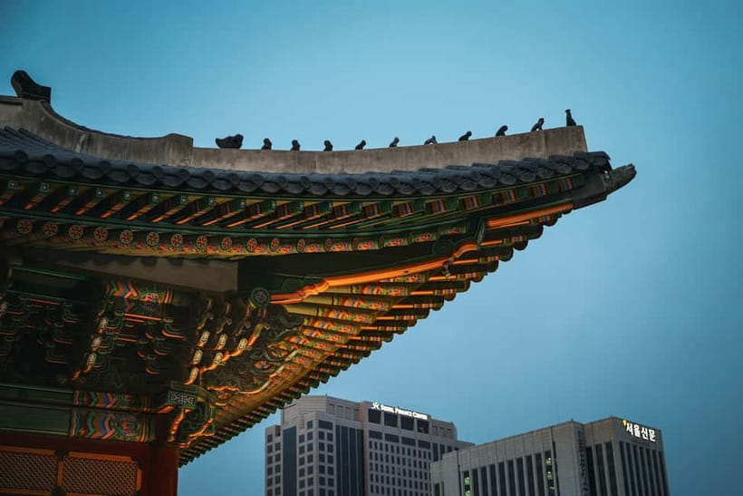Seoul: Colonial History Tour with Prison&Palace, Market Food - Deoksugung Palace: Korean and Western Styles in One Royal Setting