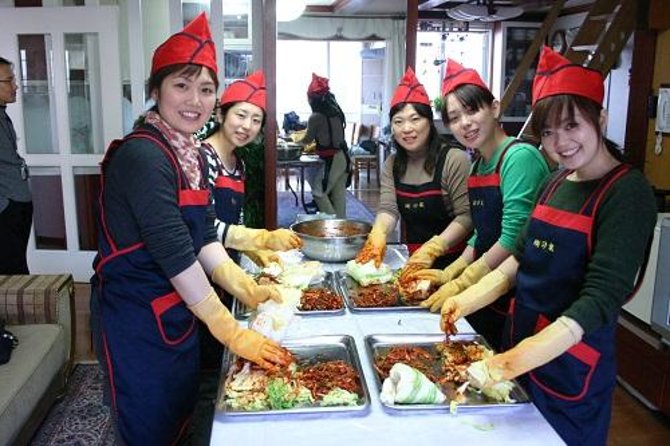Seoul Cultural Tour - Kimchi Making, Gyeongbok palace with Hanbok - Kimchi making in about 30 minutes: fast, structured, and actually useful