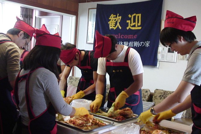 Seoul Cultural Tour - Kimchi Making, Gyeongbok palace with Hanbok - Should you book this Seoul Cultural Tour?
