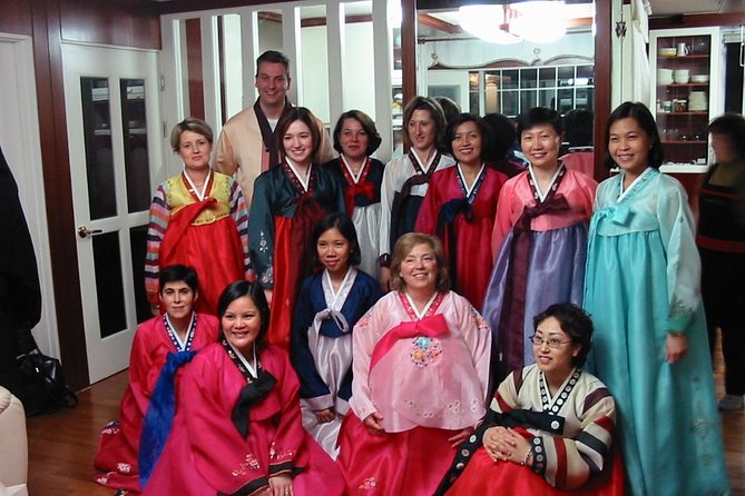 Seoul Cultural Tour - Kimchi Making, Gyeongbok palace with Hanbok - Insadong area tea ceremony and folk games: the culture you can actually participate in