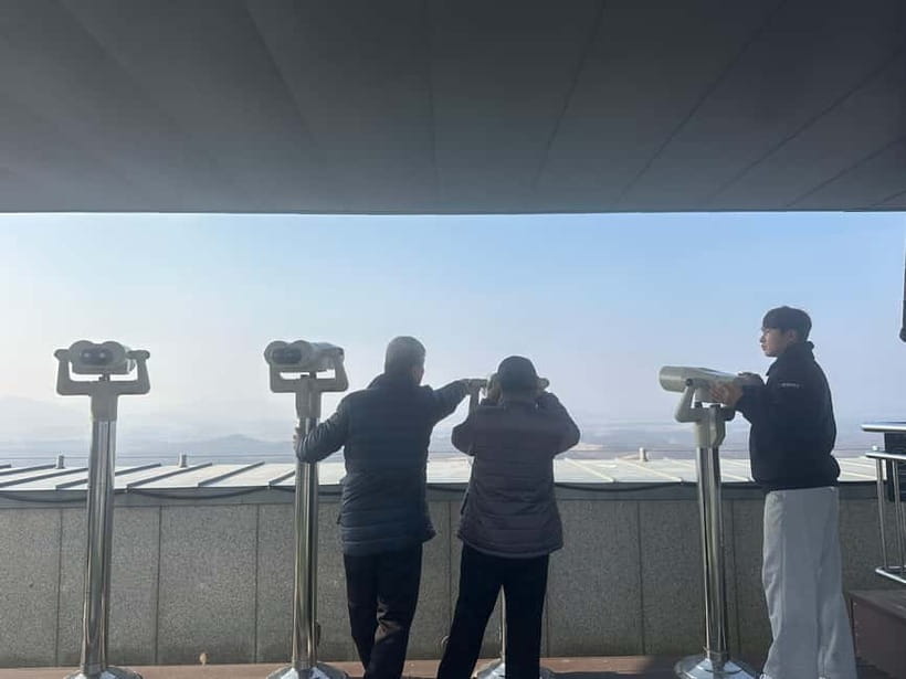 Seoul: DMZ, 3rd Tunnel, Odusan or Suspension Private Tour - Dora observation tower, and the power of seeing context