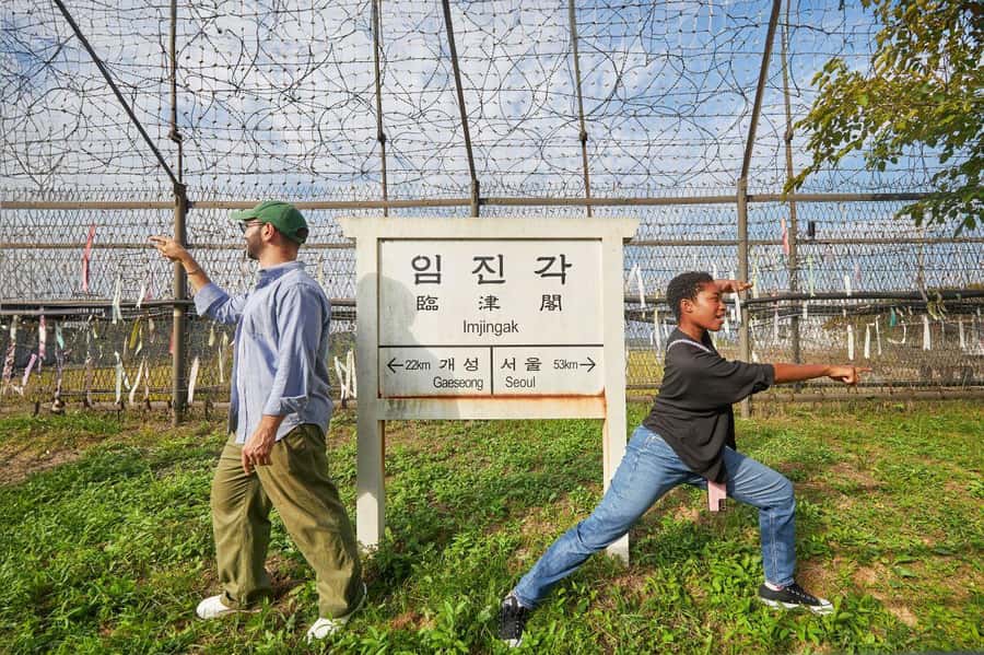 Seoul: DMZ Tour & Suspension Bridge (Option English/Spanish) - Suspension bridges with different vibes: Red (Gamaksan) versus Majang Lake