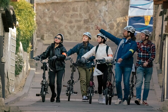 Seoul E-bike Tour - Tongin Market snacks and Seochon lanes, where the city feels local