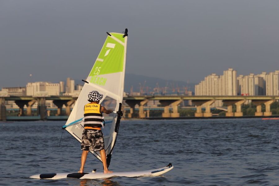 Seoul : Efoil Experience in Han River - Why Ttukseom Hangang Park makes learning feel easier