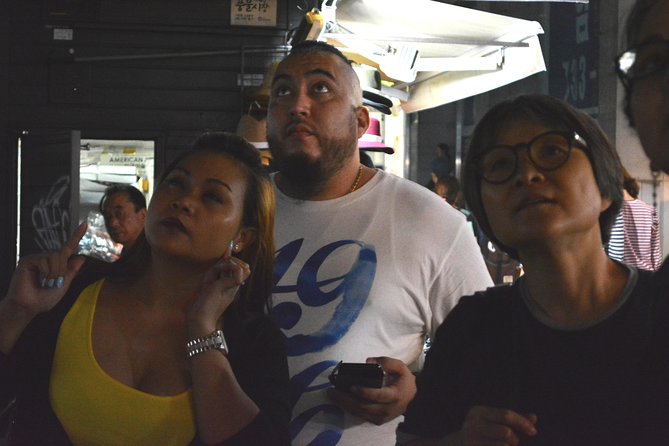 Seoul: Evening Dark History, Folklore & Ghost Story Walking Tour - How the guide turns folklore into a real nighttime show