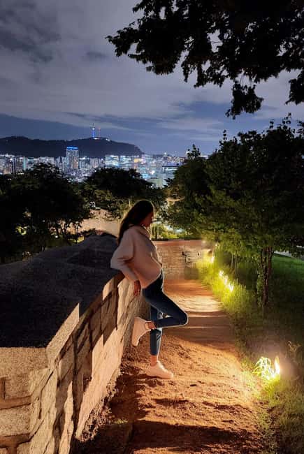 Seoul Evening Tour:Naksan Park&Eungbongsan - Eungbongsan Mountain and the wide skyline view you came for