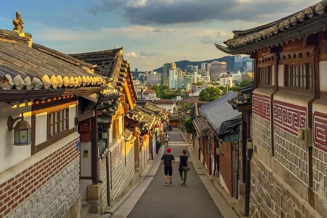 Seoul Full Day Tour with a Local: 100% Personalized & Private - Dongdaemun Design Plaza, Neofuturistic Contrast Time