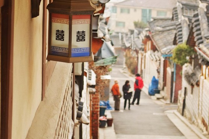 Seoul Full Day Tour with a Local: 100% Personalized & Private - Bukchon Tea Time, Tradition Without the Rush