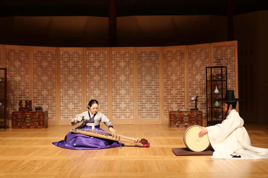 SEOUL: Gugak - Korean Traditional Music Museum&Concert Tour - Starting at the 2364 meeting point, then heading straight into music