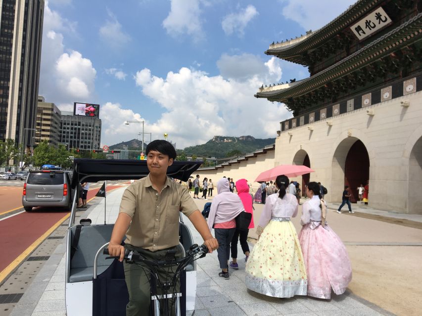 Seoul: Guided Small Group V.I.P Morning Pedicab Tour - The quick “hidden gem” stop: a short pause for local texture