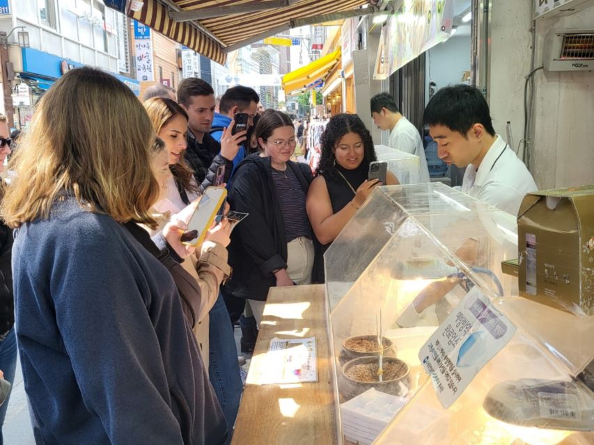 Seoul: Gwangjang Market Netflix Food Tour - Ikseon-dong’s hanok lanes: where Seoul feels quieter