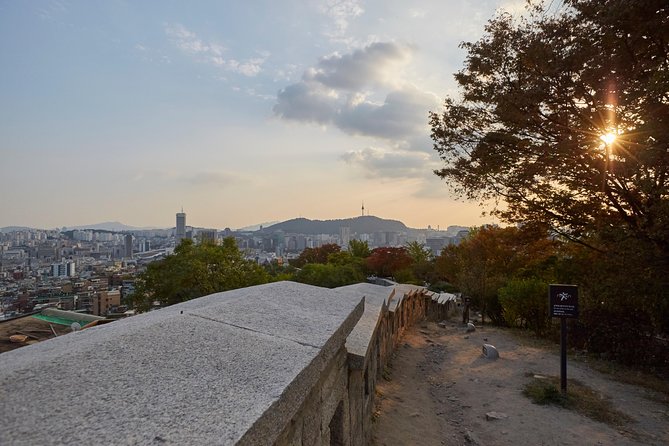 Seoul: Gyeongbok Palace, Bukchon Village, and Gwangjang Tour - Bugak Skyway and Bugak Palgakjeong for Seoul Views