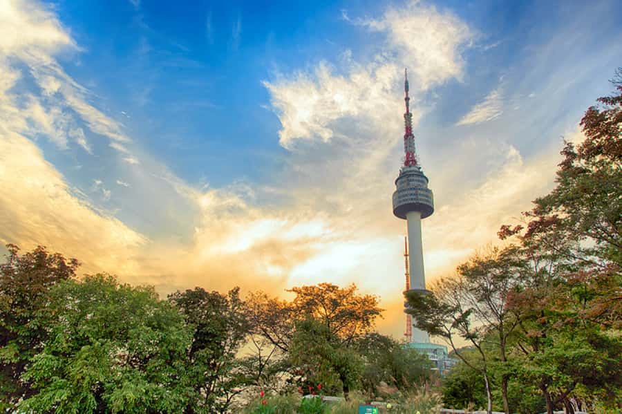Seoul: Gyeongbokgung / Hanok Village / N Seoul Tower - Gyeongbokgung Palace in Hanbok: What You’ll Experience on the Ground
