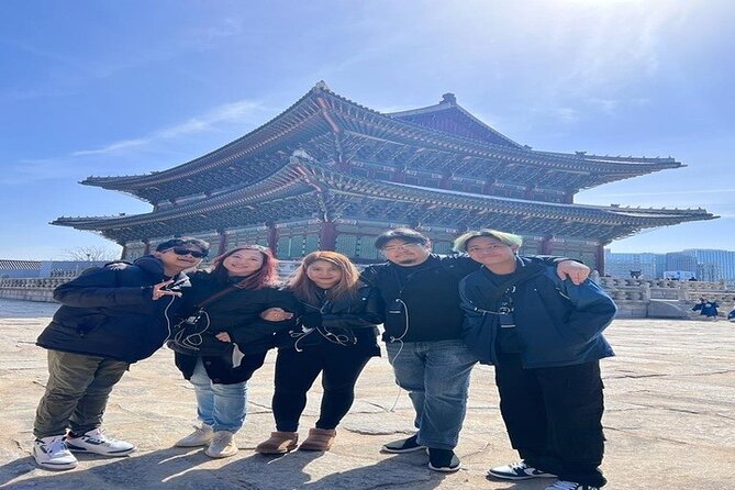 Seoul: Gyeongbokgung Palace Half Day Tour - Why Gyeongbokgung Palace feels like a Seoul must