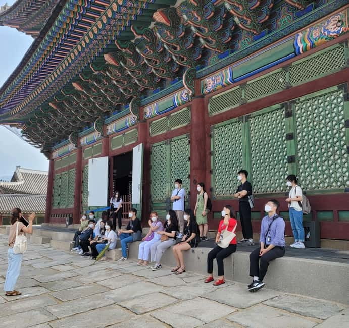 Seoul: Gyeongbokgung Palace Half Day Tour - Guide experience you can feel, names to remember