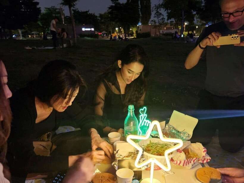 Seoul: Han River Guided Night Cruise and Hangang Park Picnic - Adding the BTS Connection Without Making It a Theme Park
