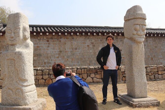 Seoul Highlights & Hidden Gems Tours by Locals: Private + Custom - Should you book this private Seoul highlights tour?