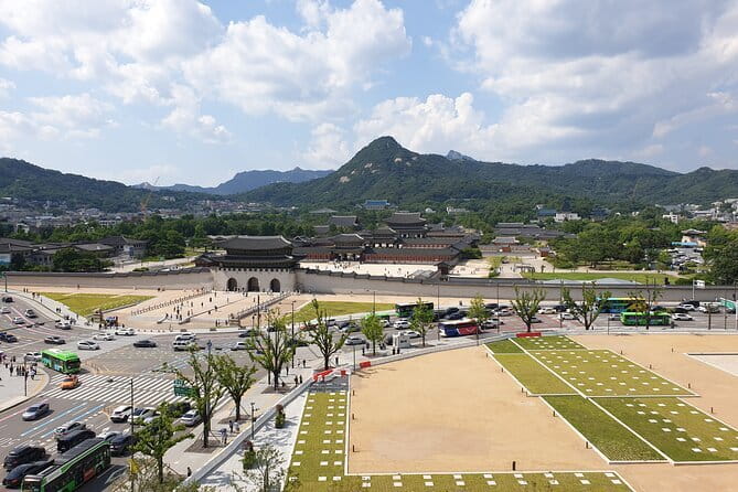 Seoul History Walking Tour - Bosingak Bell Pavilion and Cheonggyecheon Stream: city rhythms explained