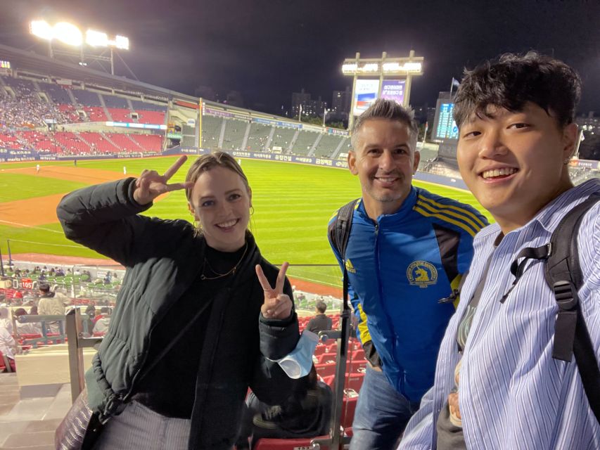Seoul: Jasmil Baseball Stadium Game Ticket with Dinner/Beer - Eating and Cheering Together, the Included Beer Effect