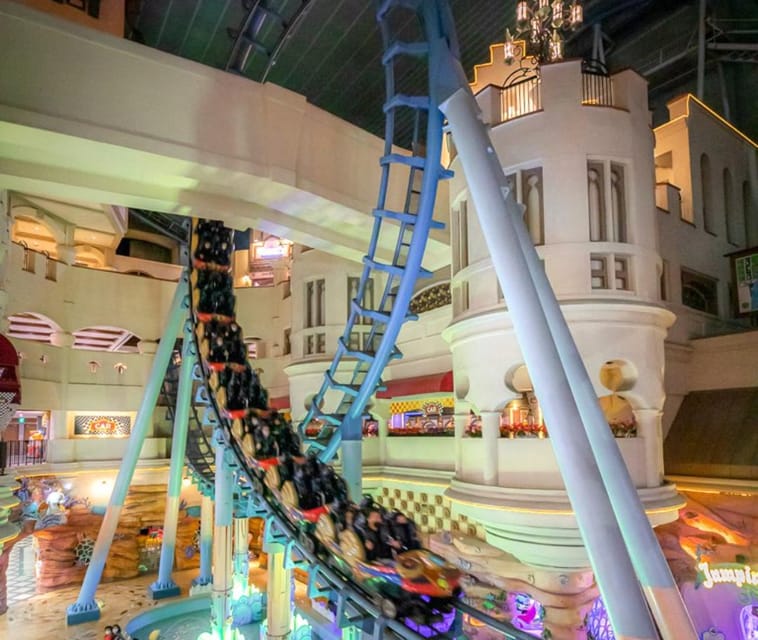 Seoul: Lotte World 1 Day Pass & Korean School Uniform Rental - Lines, crowds, and the Magic Pass idea that can save your day