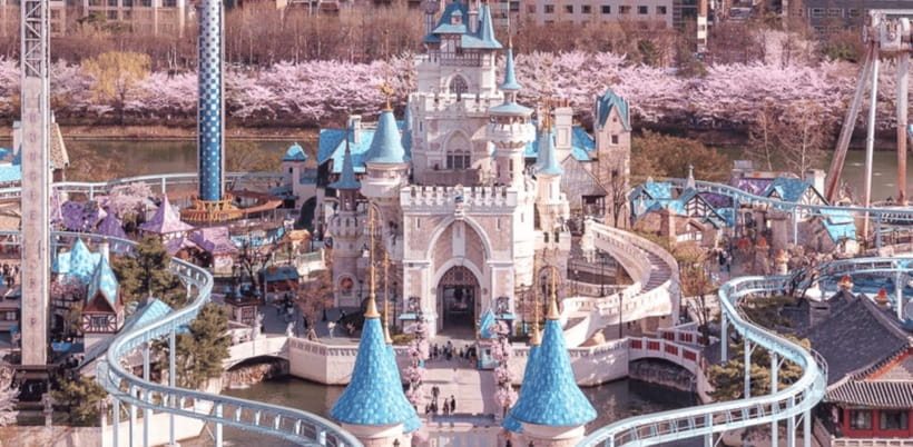Seoul: Lotte World 1 Day Pass & School Uniform 1 Day Rental - Key Things to Know Before You Go